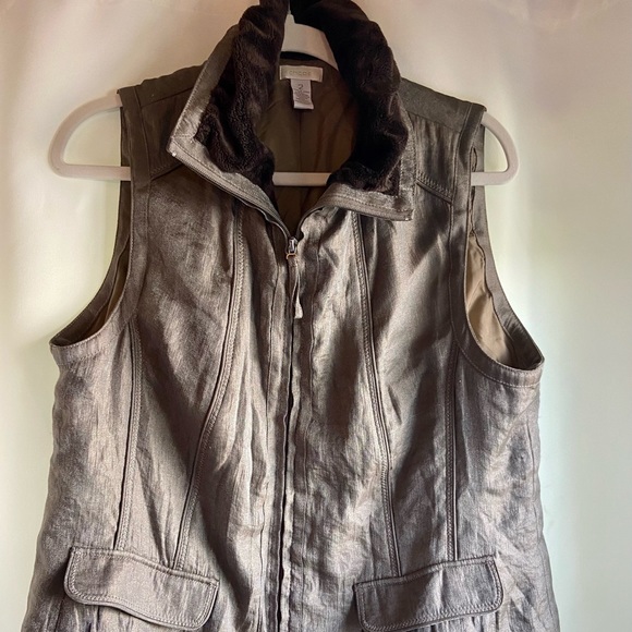 Chico’s soft metallic zip vest, soft fleece lining, pockets. Med Free Shipping! - Picture 1 of 3
